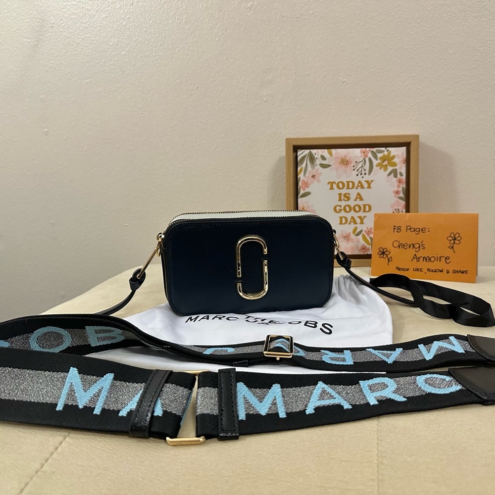 Marc Jacobs Snapshot